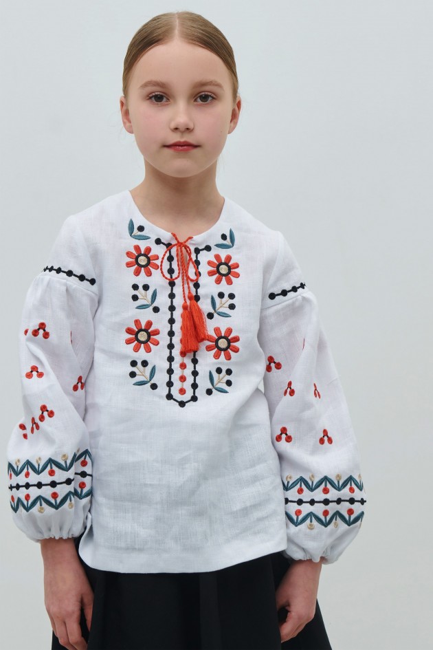 Blouse for a girl The flourishing of Maria Prymachenko work UKR-0241