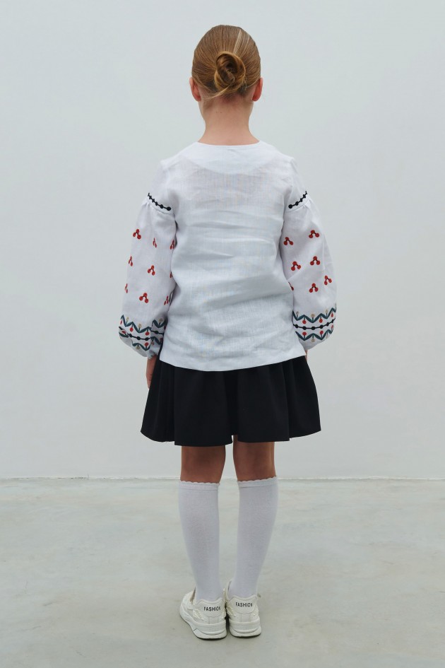 Blouse for a girl The flourishing of Maria Prymachenko work UKR-0241