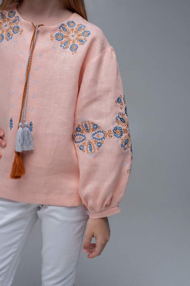 Embroidered blouse for a girl Pink1
