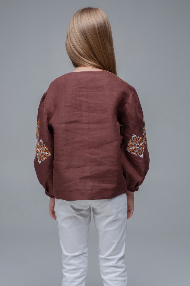 Вышитая блуза для девочки Brown1 UKR-0315