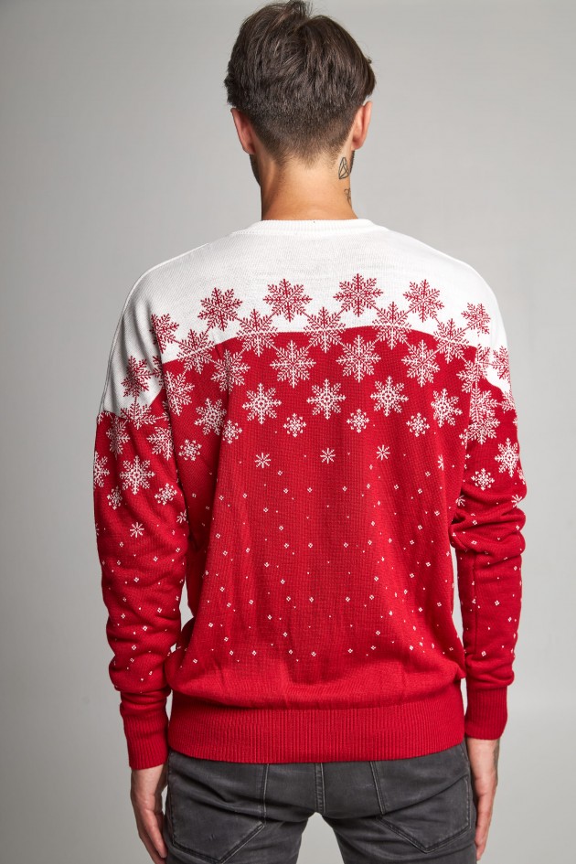 New Year's knitted sweater with stars