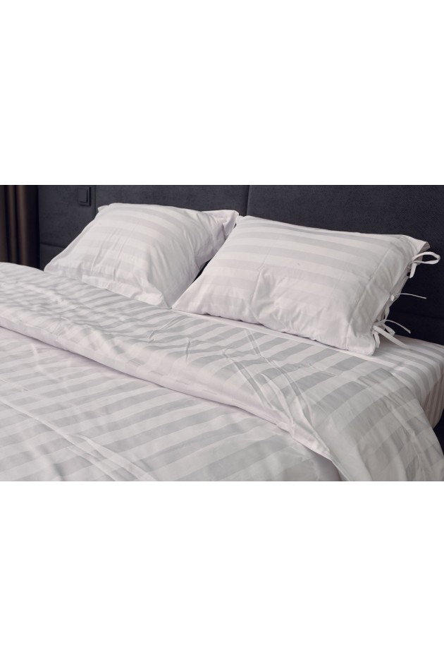 Exquisite white bed with a textured strip POST-10013