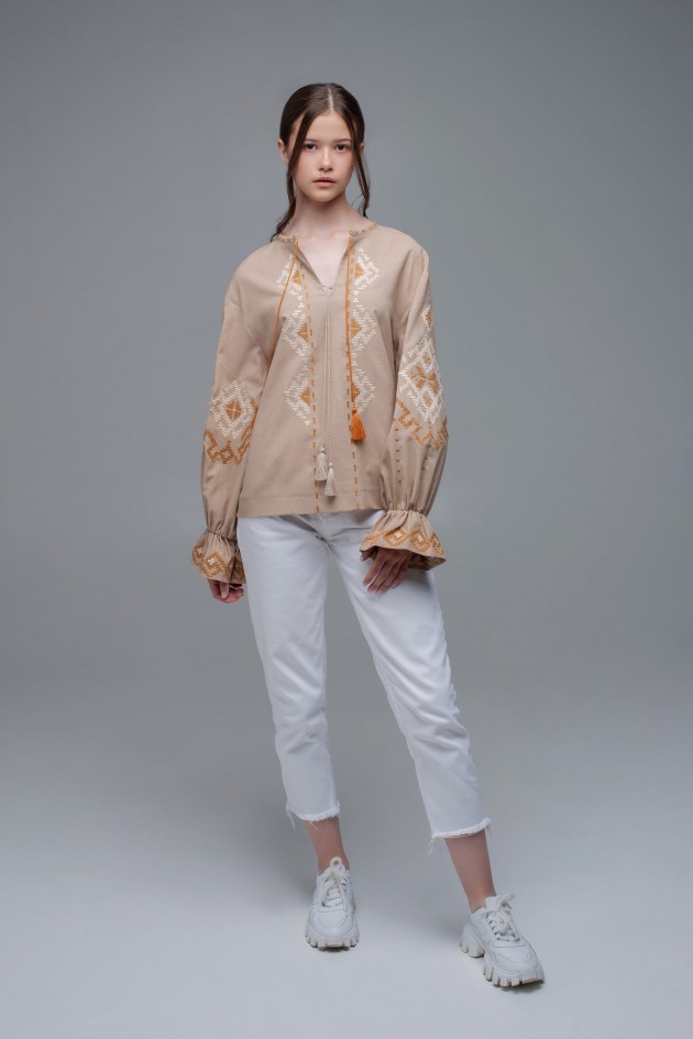 Women's embroidery Beige UKR-5228