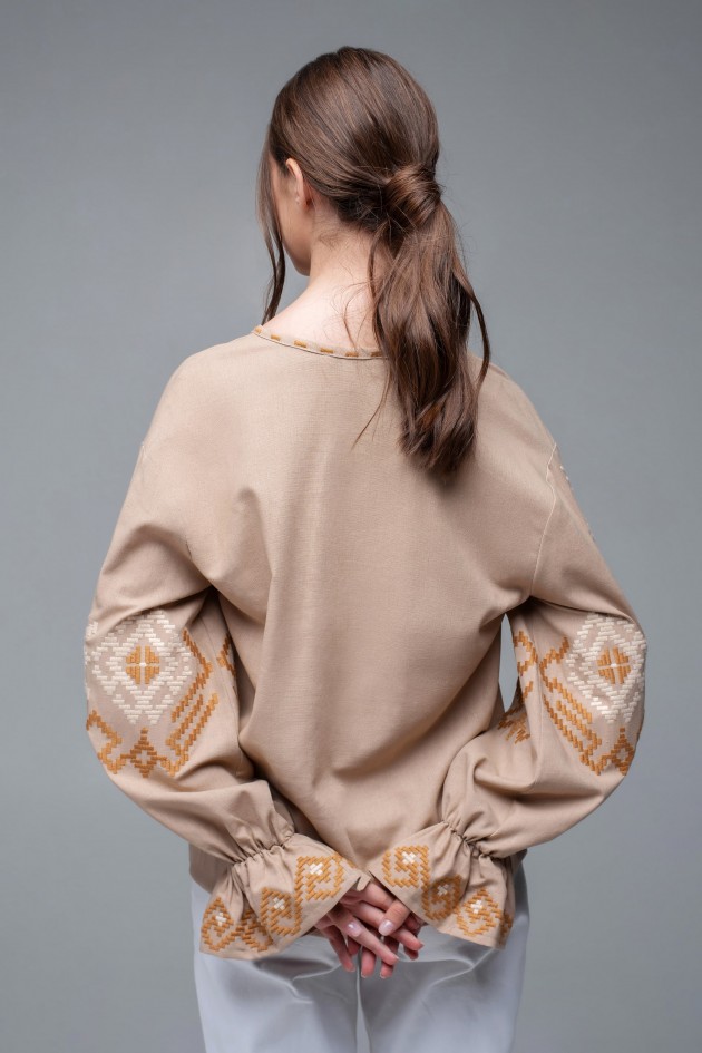Women's embroidery Beige UKR-5228