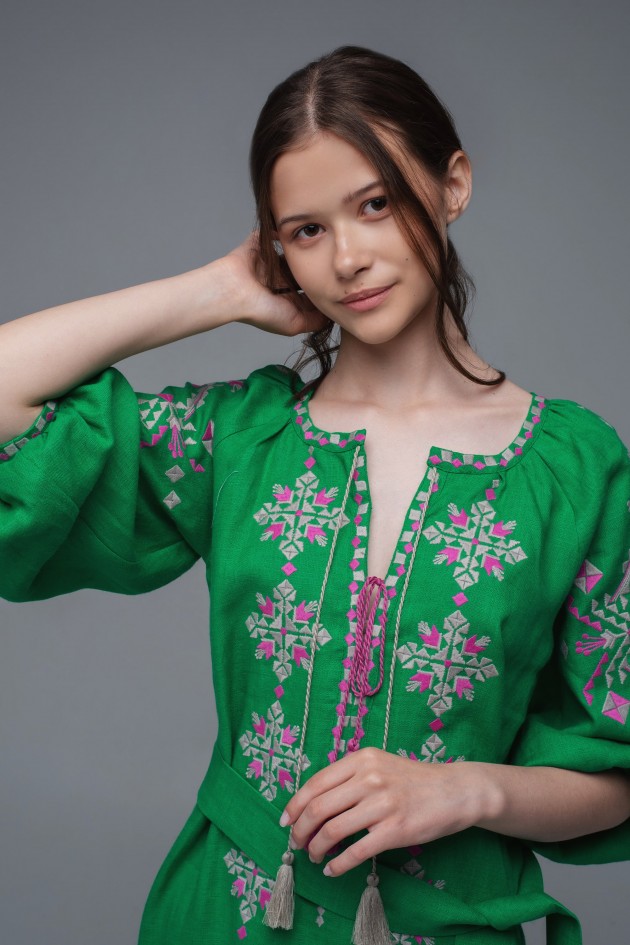 Women's embroidered dress Green UKR-4203