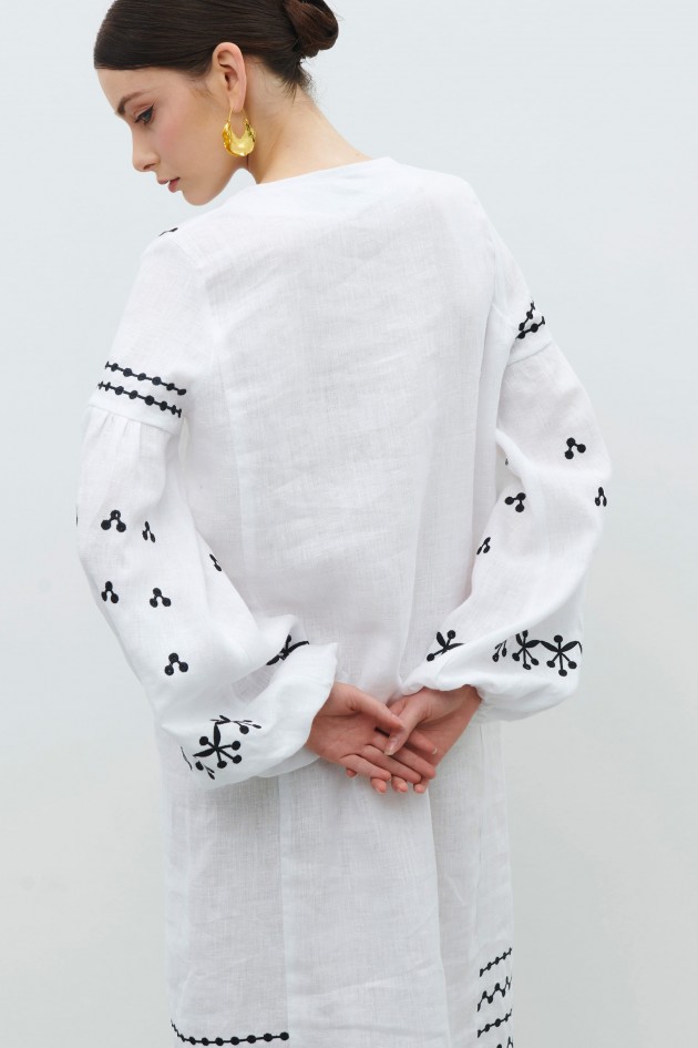 Dovga embroidered white cloth cloth Vinok UKR-4247