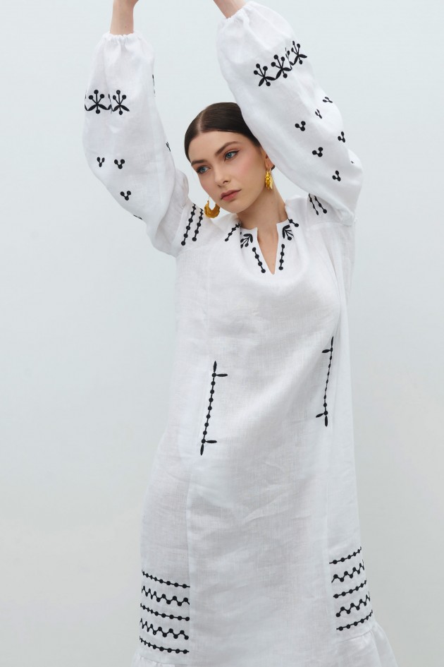 Dovga embroidered white cloth cloth Vinok UKR-4247